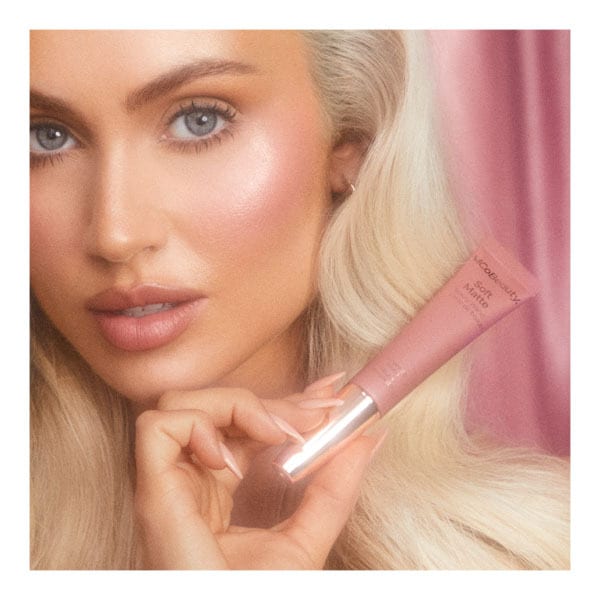 MCoBeauty Soft Matte Beauty Wand Amaretto Blush