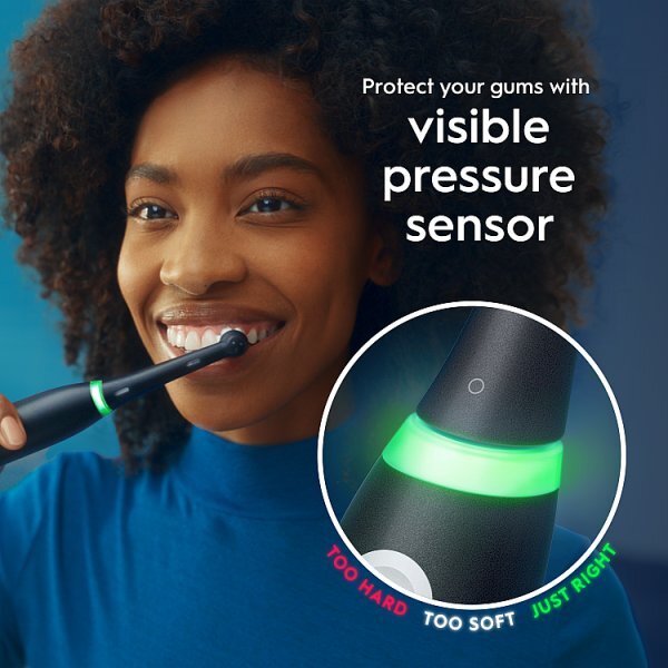 Oral-B iO3 Matt Black Electric Toothbrush + Travel Case