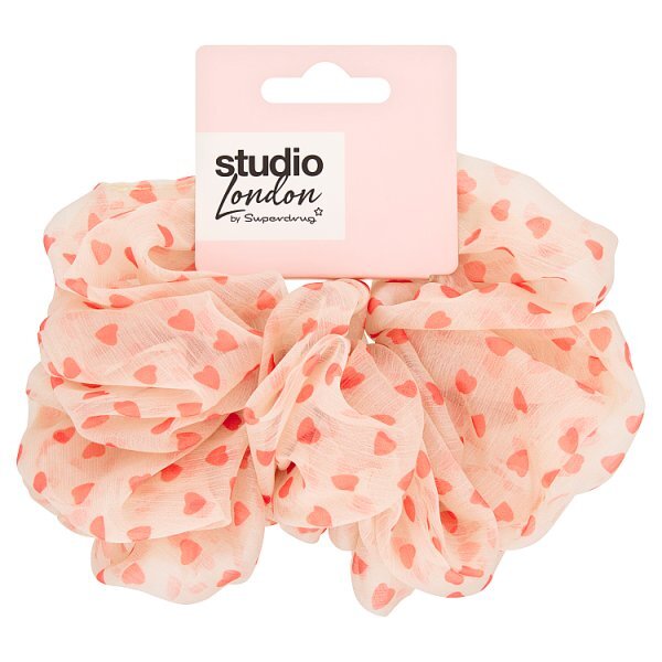 DNR Superdrug Studio London Large Heart Scrunchie