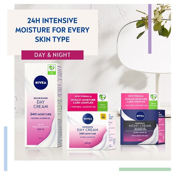 Nivea Nourishing Day Cream Dry And Sensitive Skin Spf30 50Ml