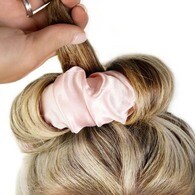 Brushworks Heatless Curling Scrunchie