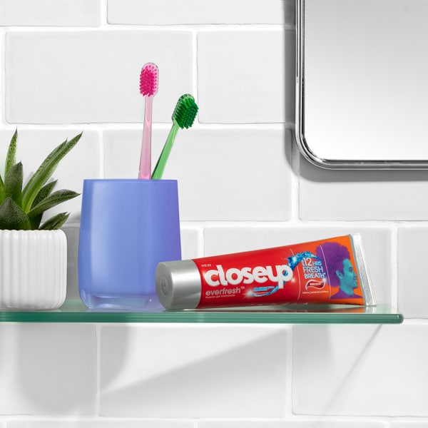 Close Up Everfresh Toothpaste Red Hot 75ml