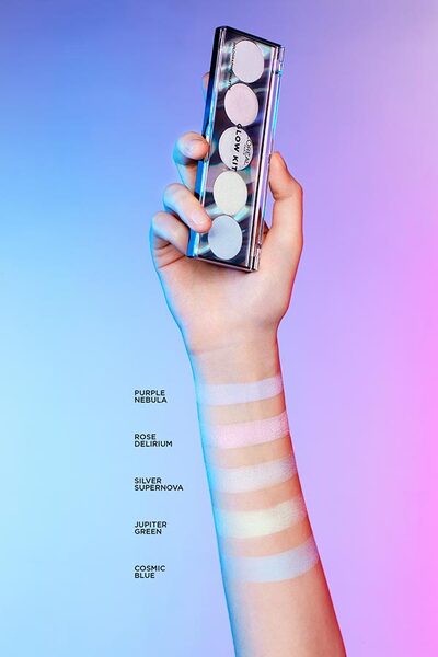 L'Oreal Paris Holographic Glow Kit