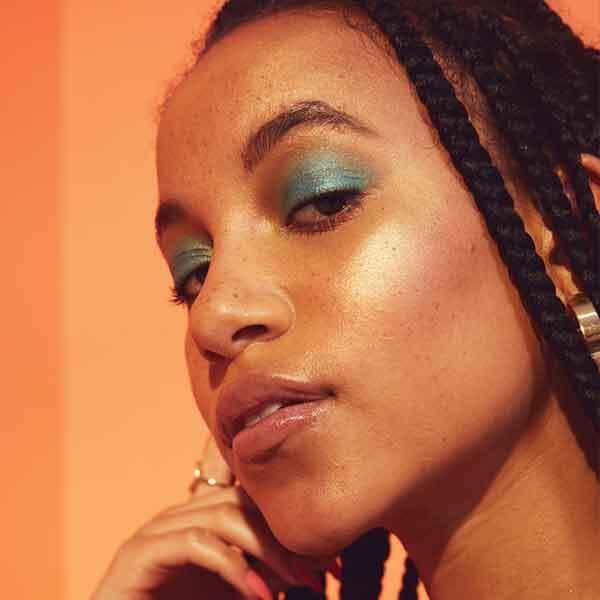 MUA Glow X Roll On Eye Shadow Tropical Azure