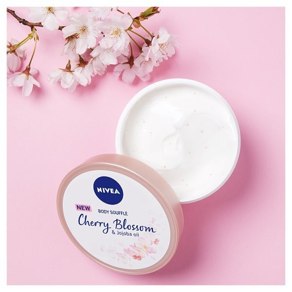 NIVEA Body Souffle Cherry Blossom & Jojoba Oil Cream 200ml