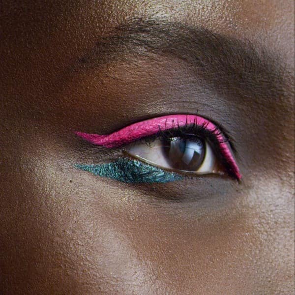 L'Oreal Signature Liquid Eyeliner Matte 09 Fuschia