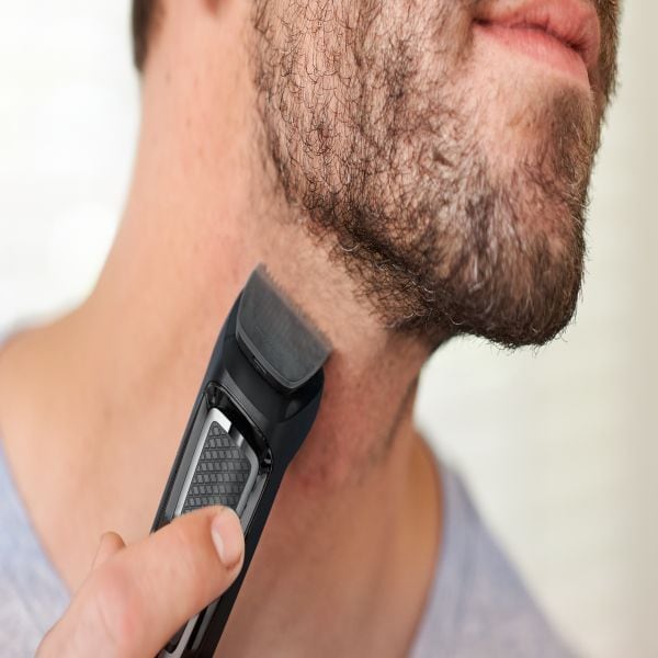 Philips Multigroom Series 3000 8-In-1 Face And Hair