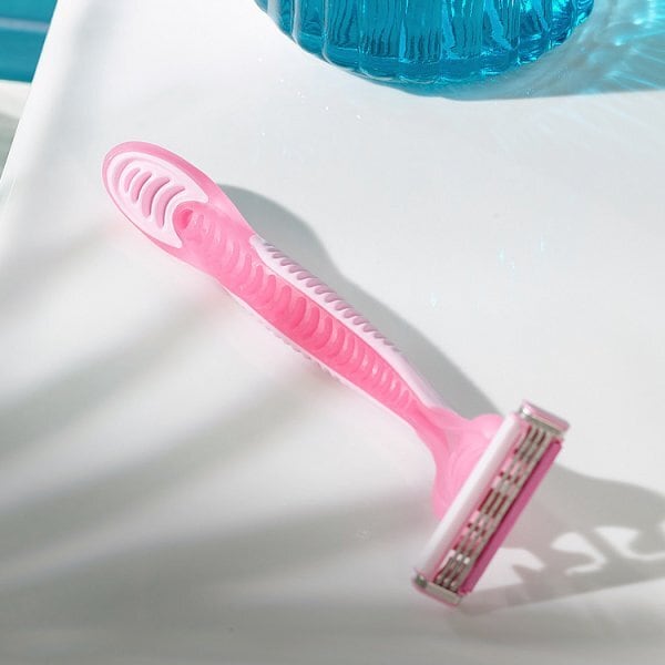 Gillette Simply Venus 3 Blade Disposable Razor x4