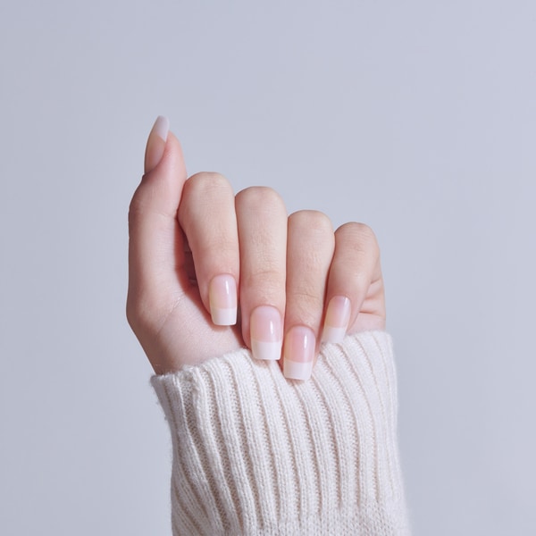 Kiss CORE French Nails - Scenario