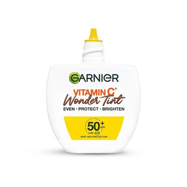 Garnier Vitamin C* Wonder Tint SPF50+, Dark Shade, All-In-1 Tinted Fluid, Even, Protect and Brighten Skin, 5% Vitamin C*, Niacinamide, Glycerin - 40ml