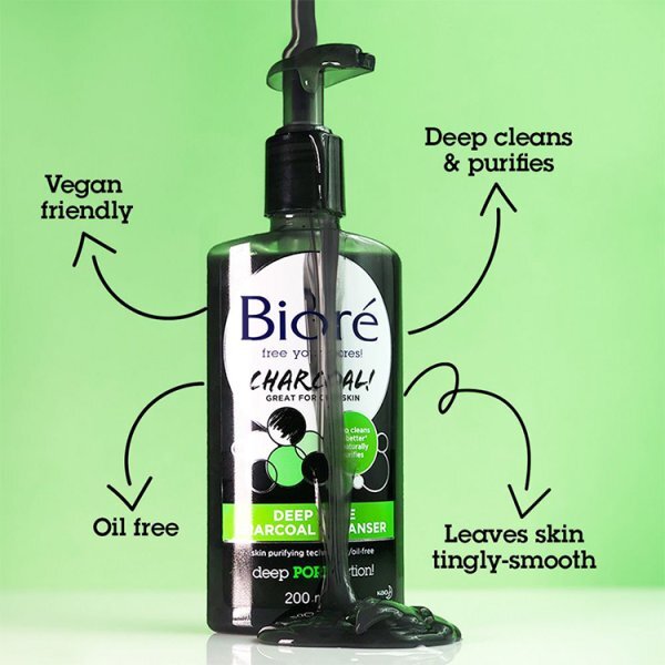 Biore Deep Pore Charcoal Cleanser 200ml