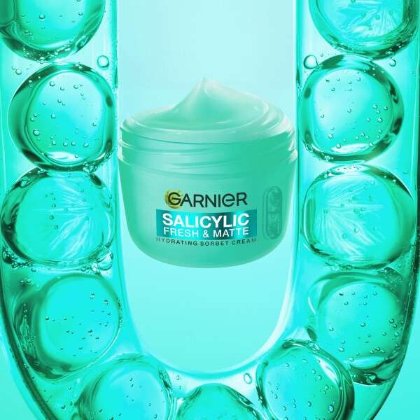 Garnier Salicylic Fresh & Matte Hydrating Sorbet Cream, Salicylic, Niacinamide, Centella Asiatica