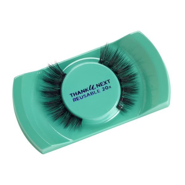 DNR EE STUDIO STRIP THANK U NEXT