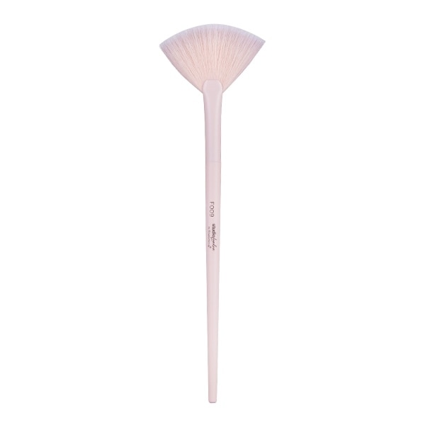 Studio London Fan Brush