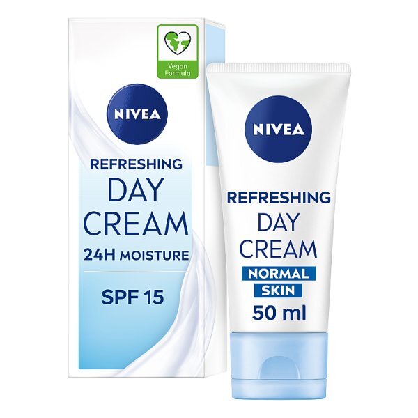 NIVEA Refreshing 24H Day Cream for Normal Skin SPF15 50ml