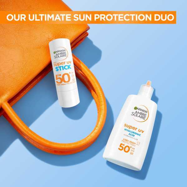 Ambre Solaire Super Uv Invisible Stick Spf50+ 9G