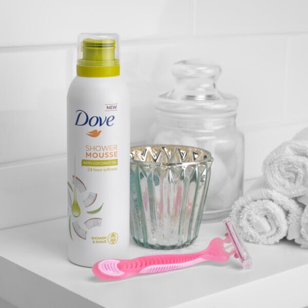 Dove Coconut Oil Shower Mousse 200ml