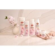Imperial Leather Ultimate Moisture Cherry Bath Soak 450ml