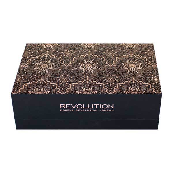 DNR Makeup Revolution Beauty Box