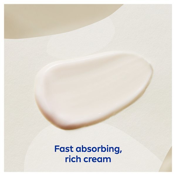 DNR NIVEA Almond Oil & Shea Butter Intensive Hand Cream