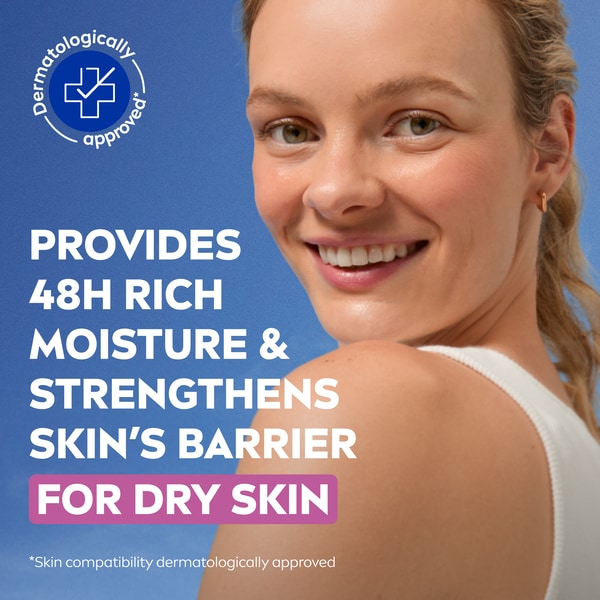 NIVEA Nourishing Day Cream Dry & Sensitive Skin SPF15 50ml