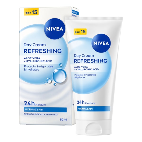 NIVEA Refreshing 24H Day Cream for Normal Skin SPF15 50ml