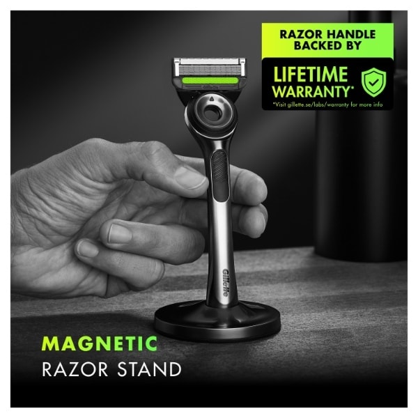 Gillette Labs Exfoliating Razor with Magnetic Stand Silver