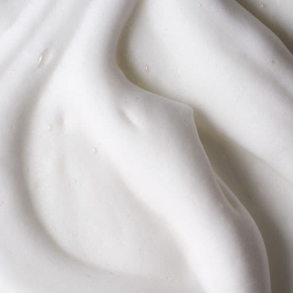 Sanctuary Spa Lily And Rose Mousse To Oil Body Moisturiser 200Ml