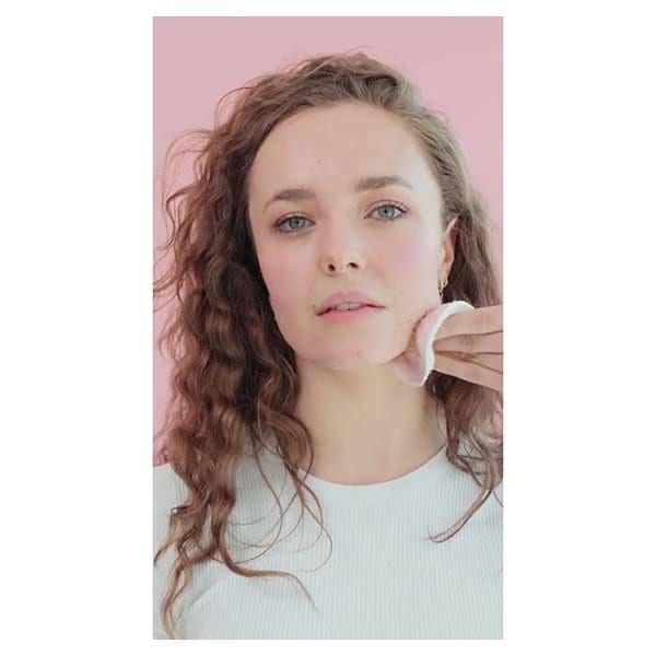 Garnier Micellar Rose Cleansing Water Makeup Remover Sens. Skin 700ml