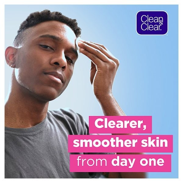 Clean & Clear Exfoliating Daily Wash 150ml