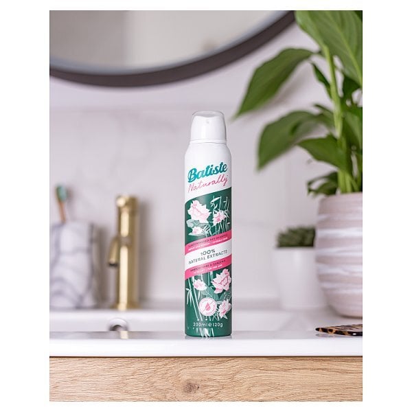 Batiste Naturally - Bamboo Fibre & Gardenia 200Ml