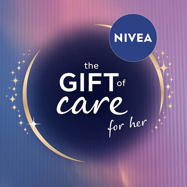 Nivea Caring Love Pamper Wash Bag Christmas Gift Set