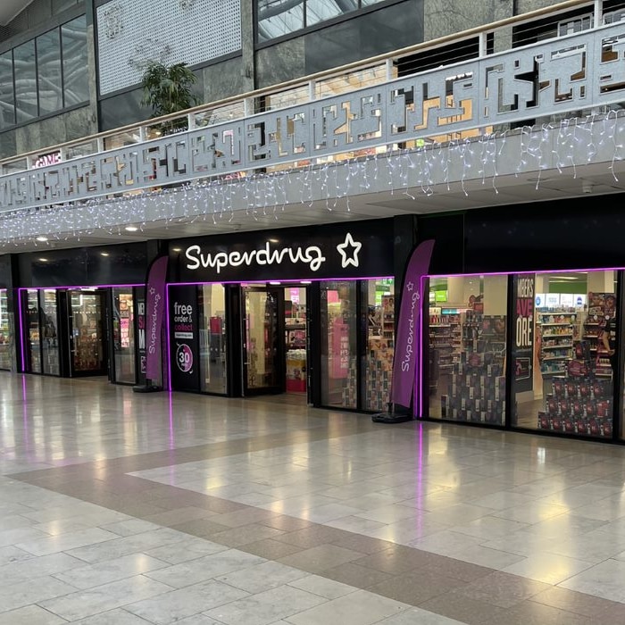 <p style="font-size: 1.6rem;font-weight: 600;padding: 0 1.5rem;text-transform: none;line-height: 1.4;min-height: 70px;margin: 0;">Superdrug to open new store in Coventry</p>