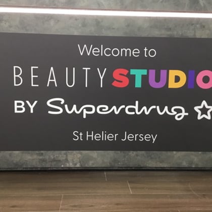 <p style="font-size: 1.6rem;font-weight: 600;padding: 0 1.5rem;text-transform: none;line-height: 1.4;min-height: 70px;margin: 0;">

Superdrug re-opens bigger and better Jersey store to include beauty services

</p>
