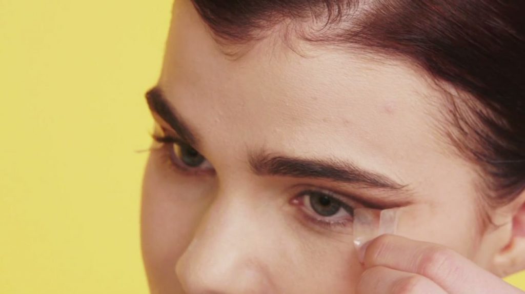 how to: cateye cut crease eyeshadow | superdrug Images... How to: Cateye Cut Crease Eyeshadow | Superdrug