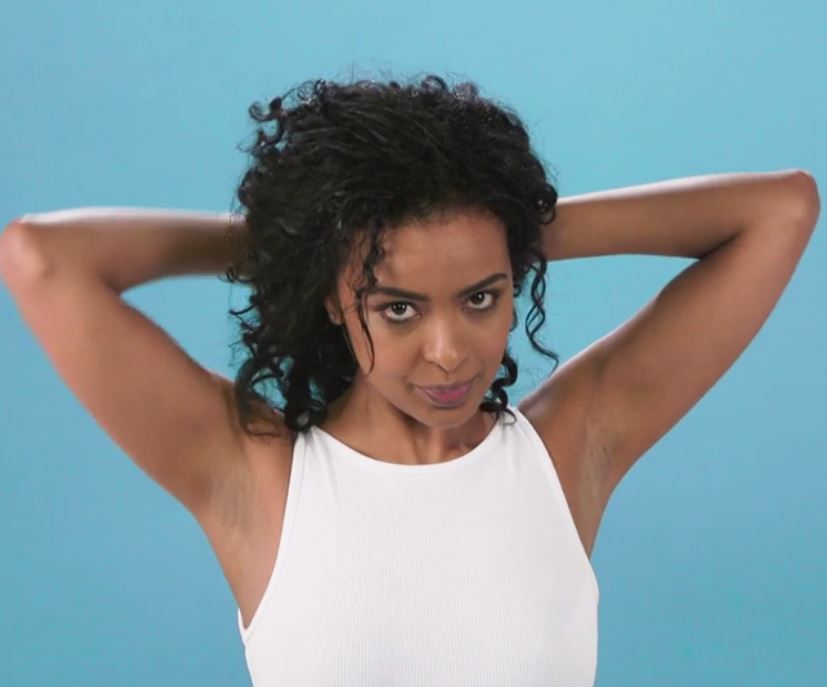 How to Get Bouncy Curls with Bantu Knots