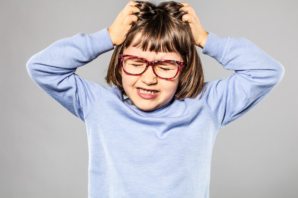 How to treat head lice