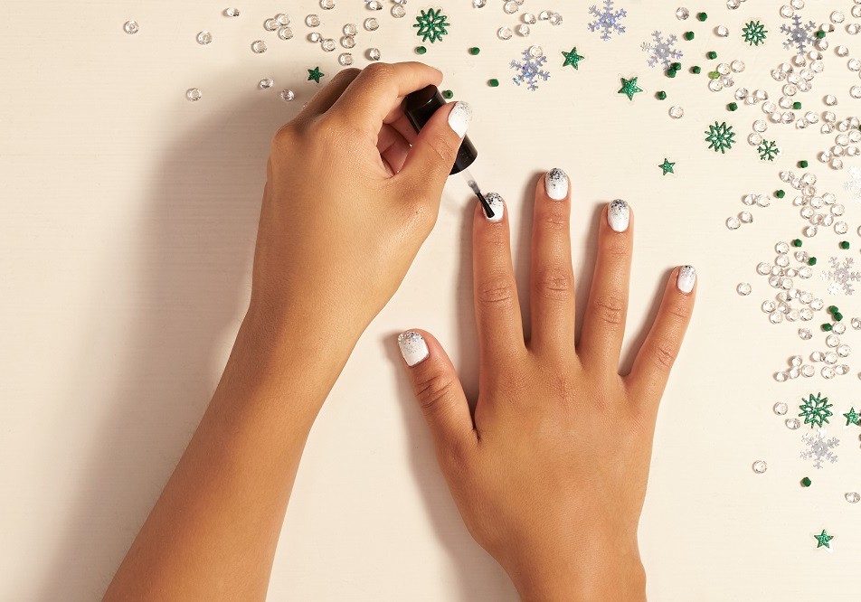 christmas-glitter-nails