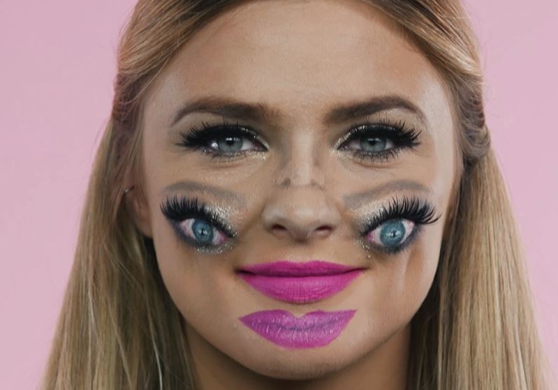 Scary Halloween makeup ideas with the double vision look