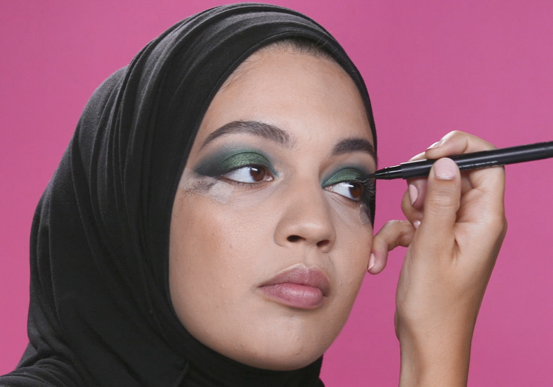 Green eyeshadow step 5