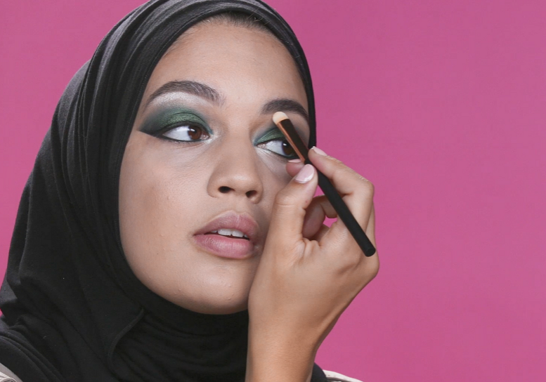 Green eyeshadow step 8