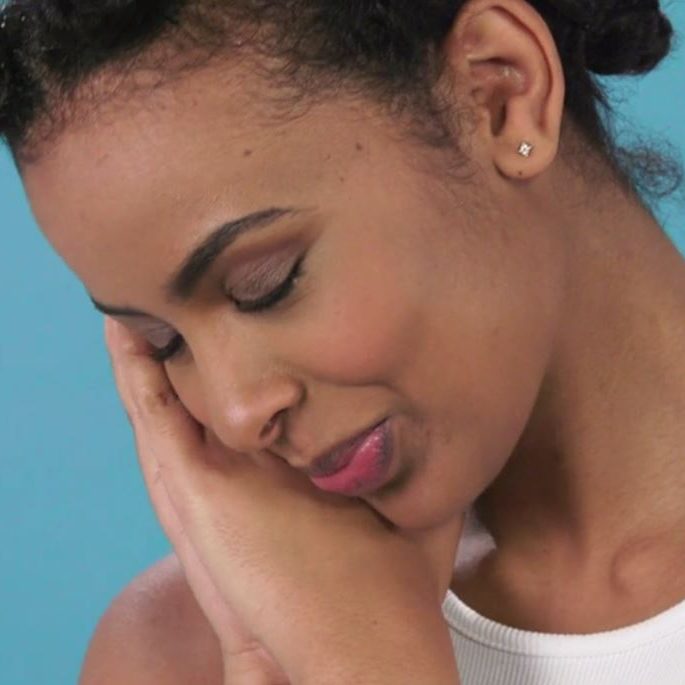 How to Get Bouncy Curls with Bantu Knots