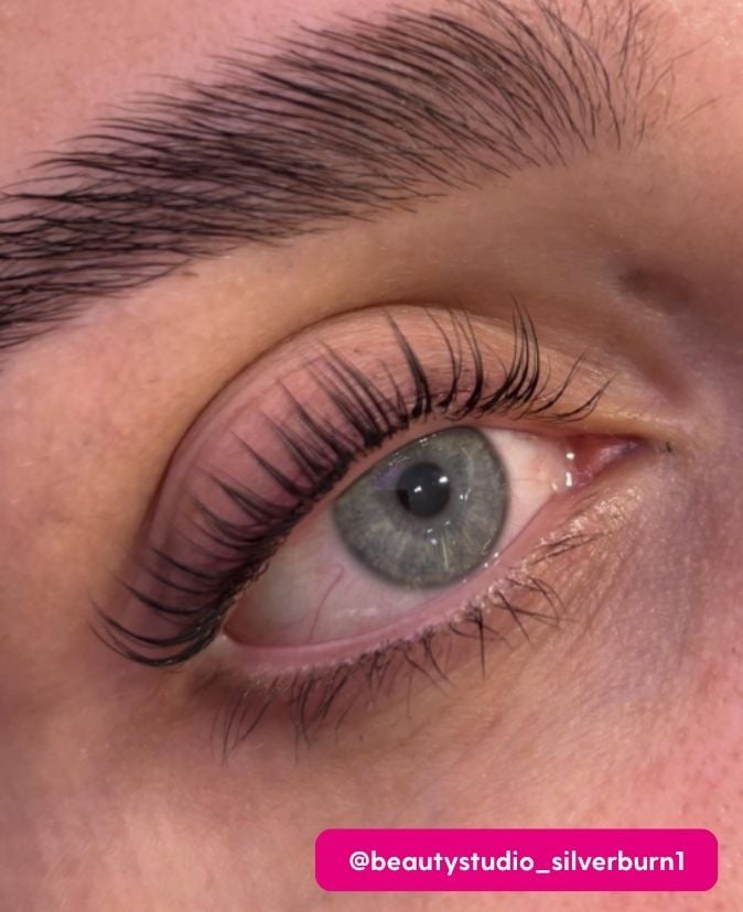 Beauty Studio lashes gallery image 6